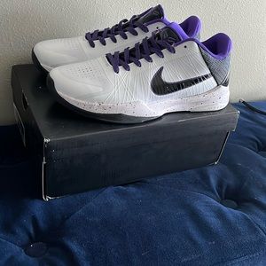 Kobe 5 inline